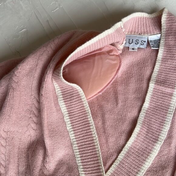Vintage lambs wool rabbit hair small varsity pink sweater, rare fabric 80s era - Picture 4 of 5